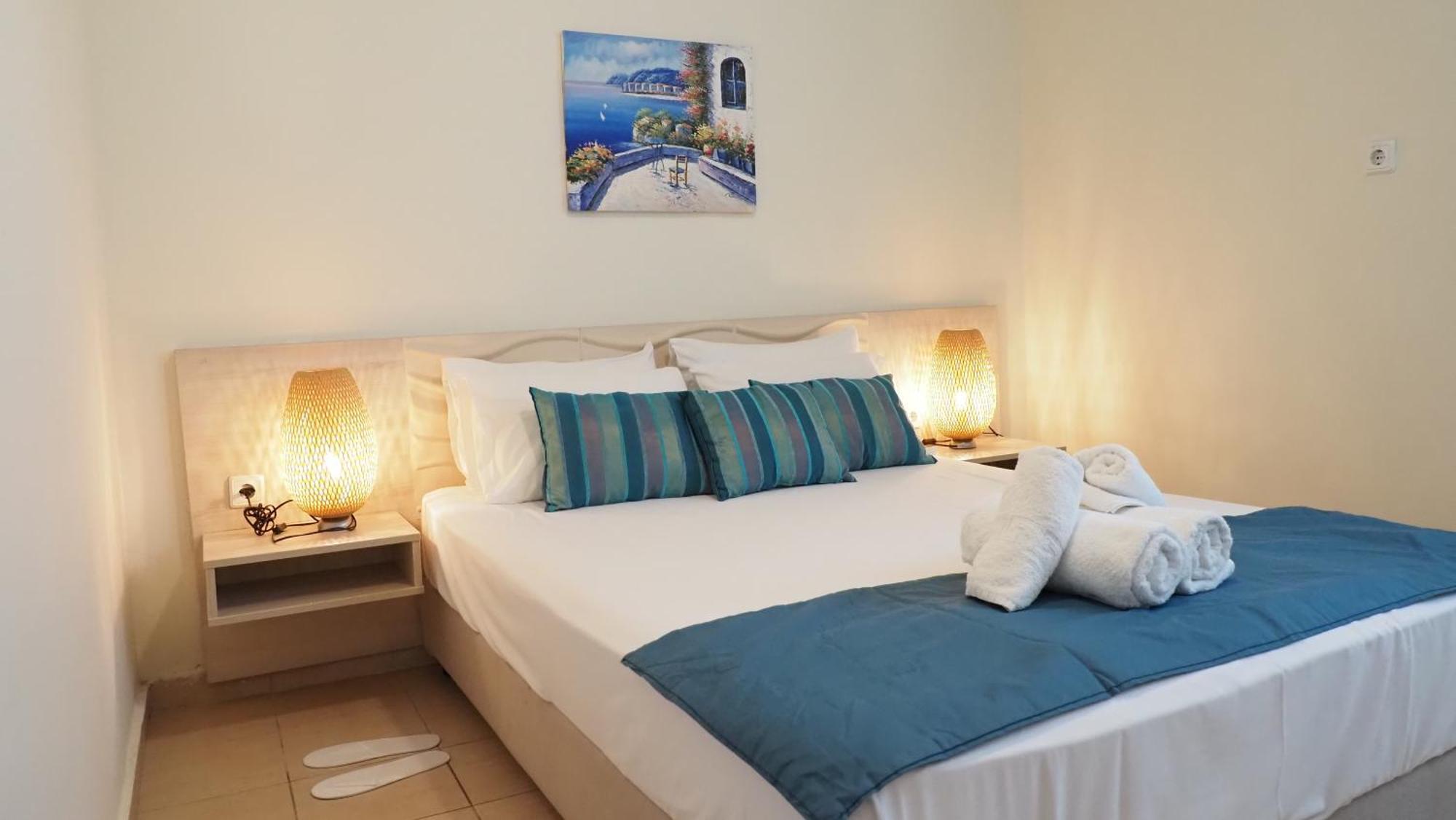 Leonidas Apartments And Suites Mola Kalyva Dış mekan fotoğraf