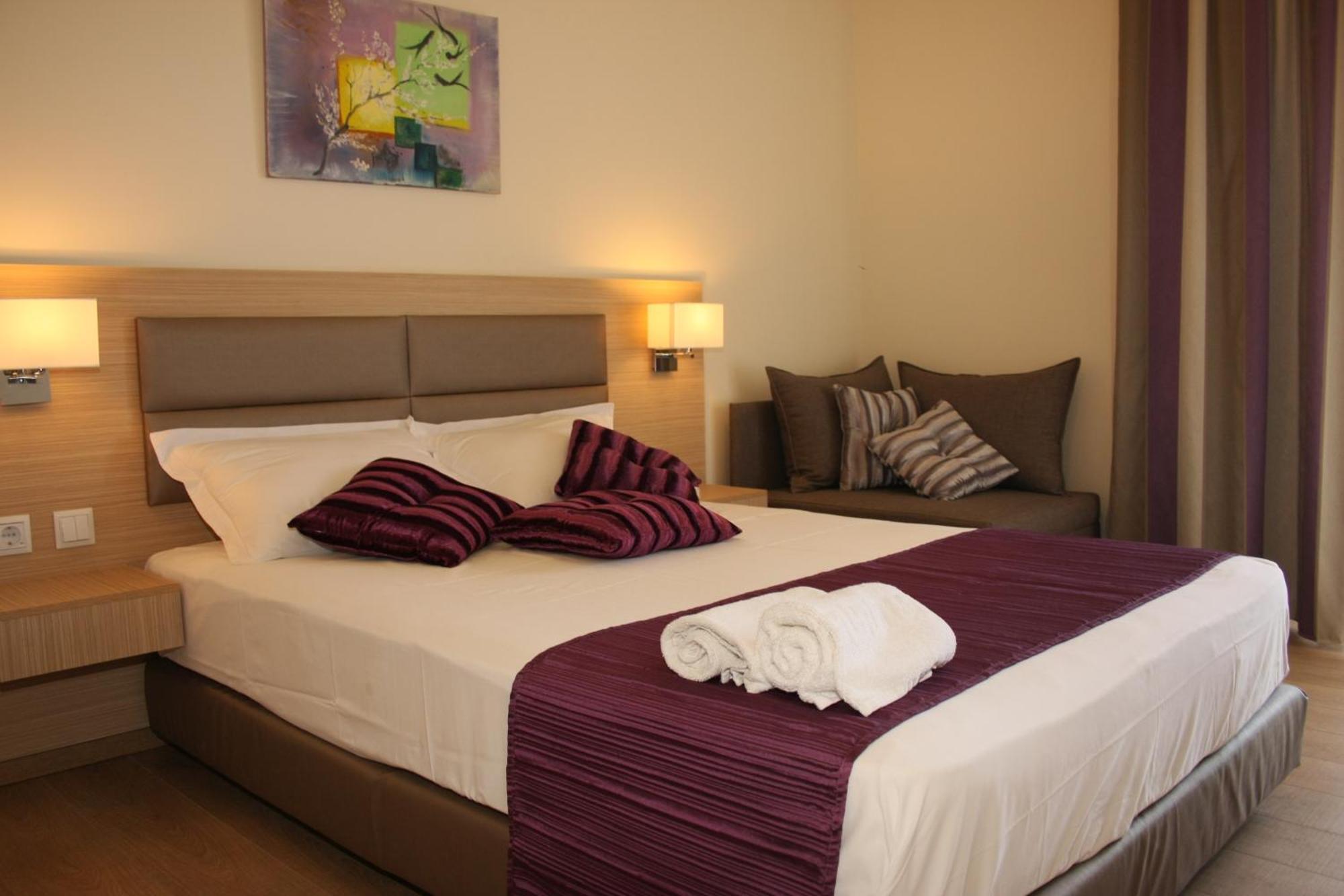 Leonidas Apartments And Suites Mola Kalyva Dış mekan fotoğraf