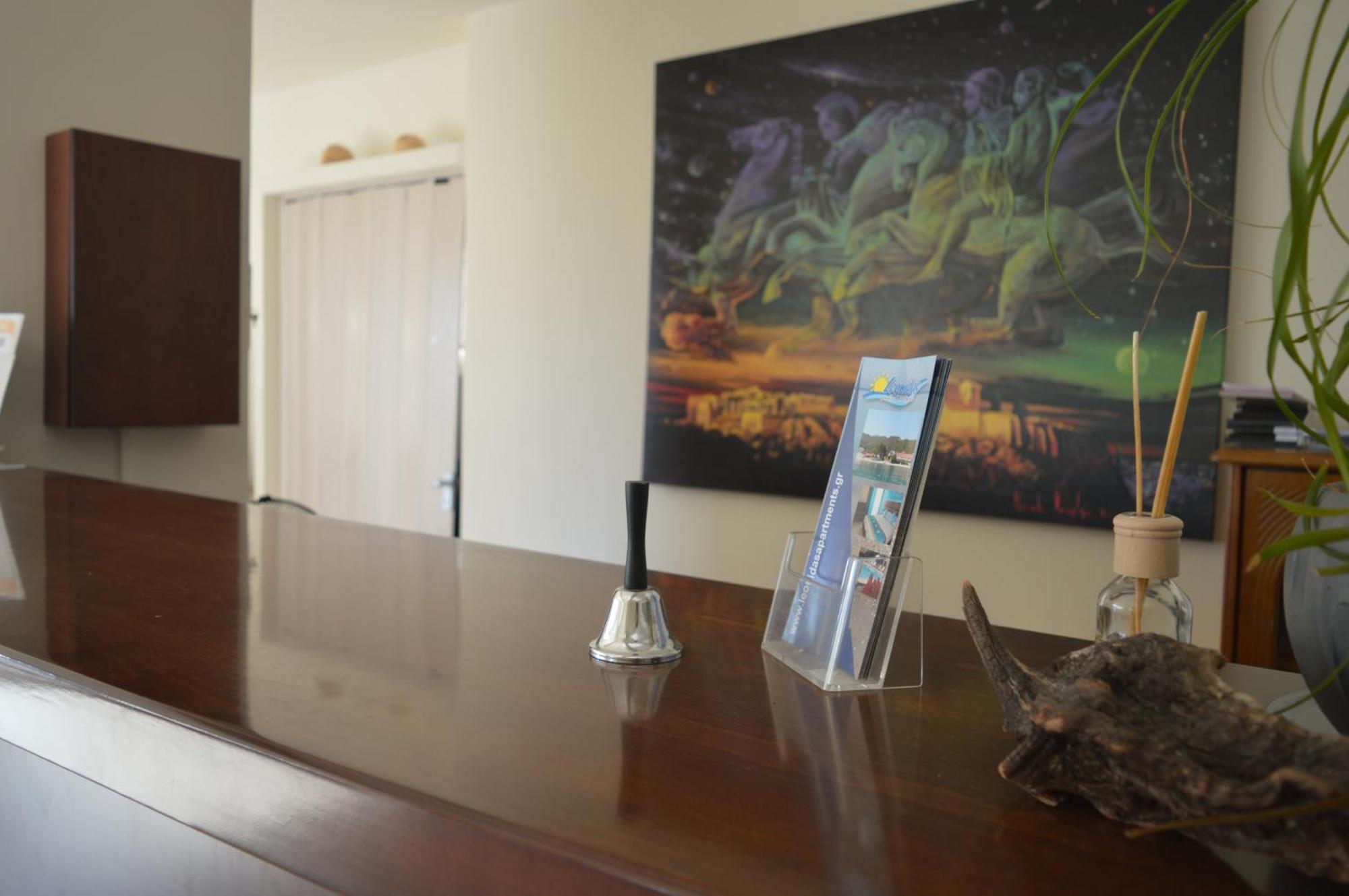 Leonidas Apartments And Suites Mola Kalyva Dış mekan fotoğraf