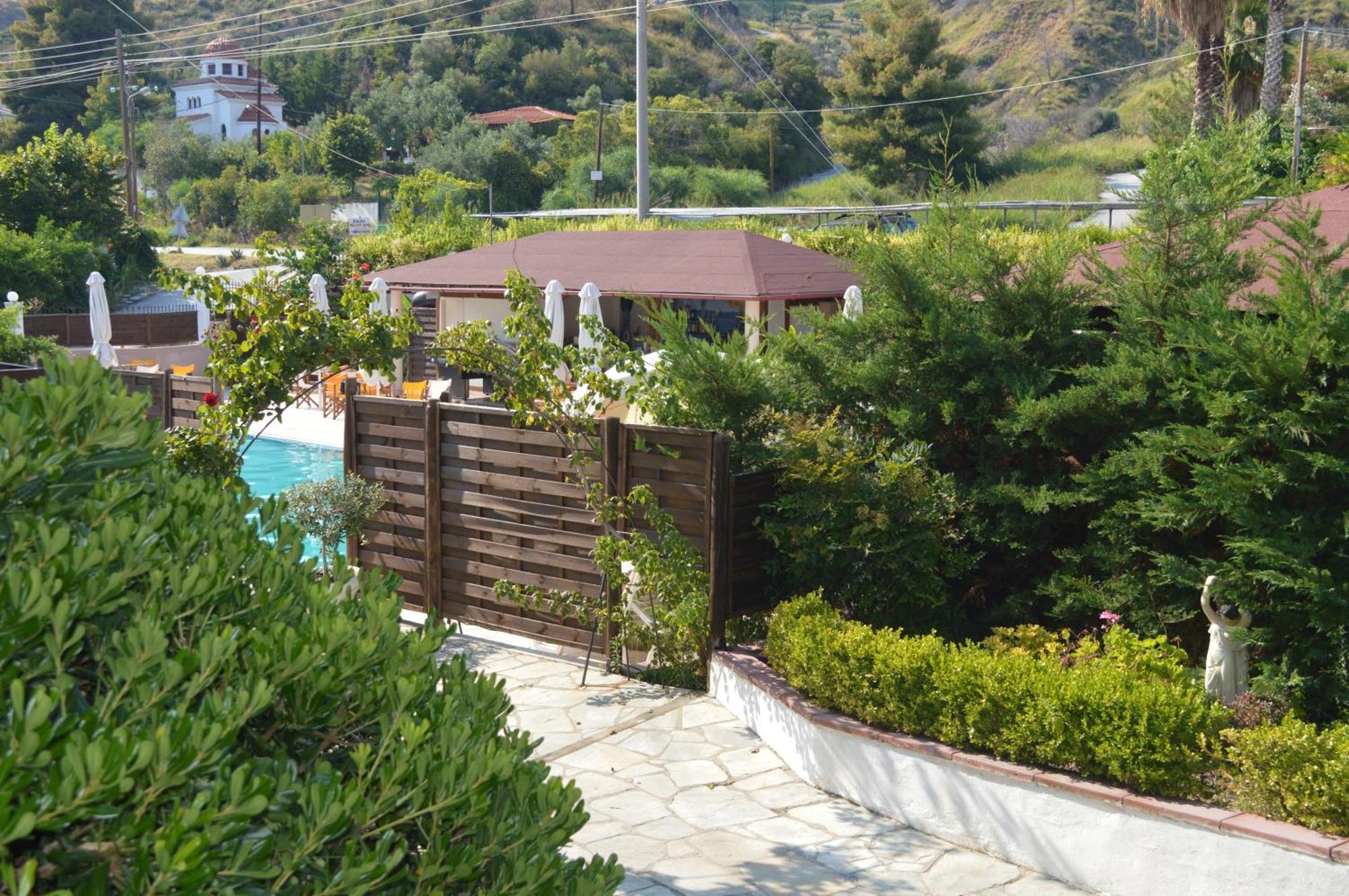 Leonidas Apartments And Suites Mola Kalyva Dış mekan fotoğraf