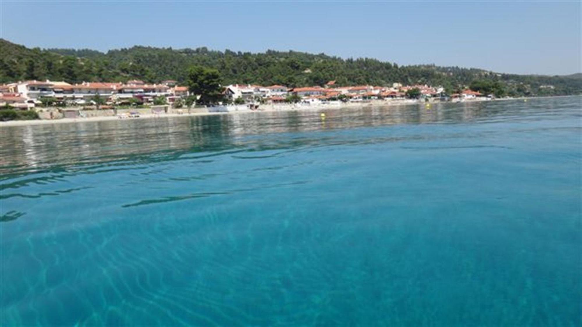 Leonidas Apartments And Suites Mola Kalyva Dış mekan fotoğraf