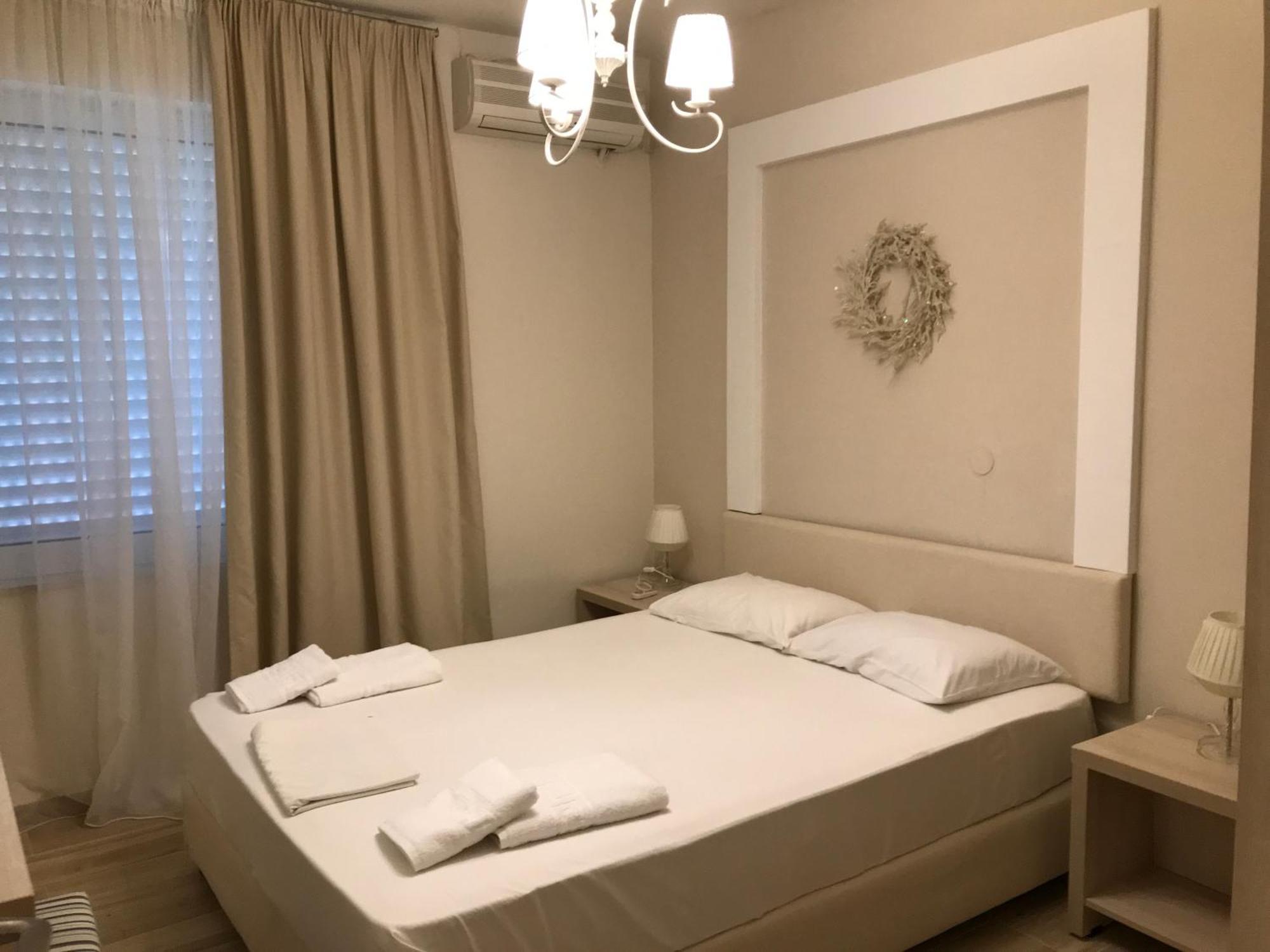 Leonidas Apartments And Suites Mola Kalyva Dış mekan fotoğraf