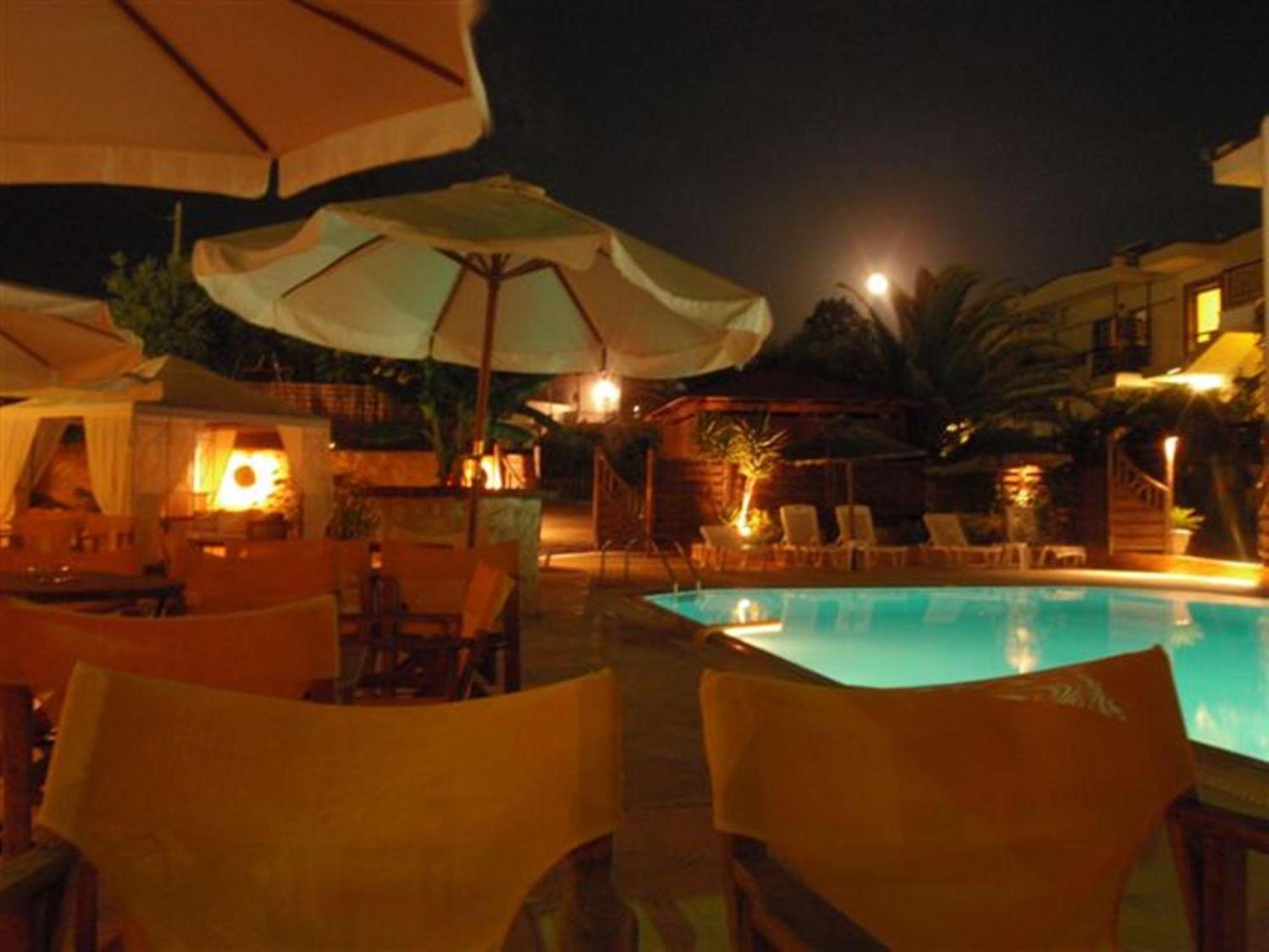 Leonidas Apartments And Suites Mola Kalyva Dış mekan fotoğraf