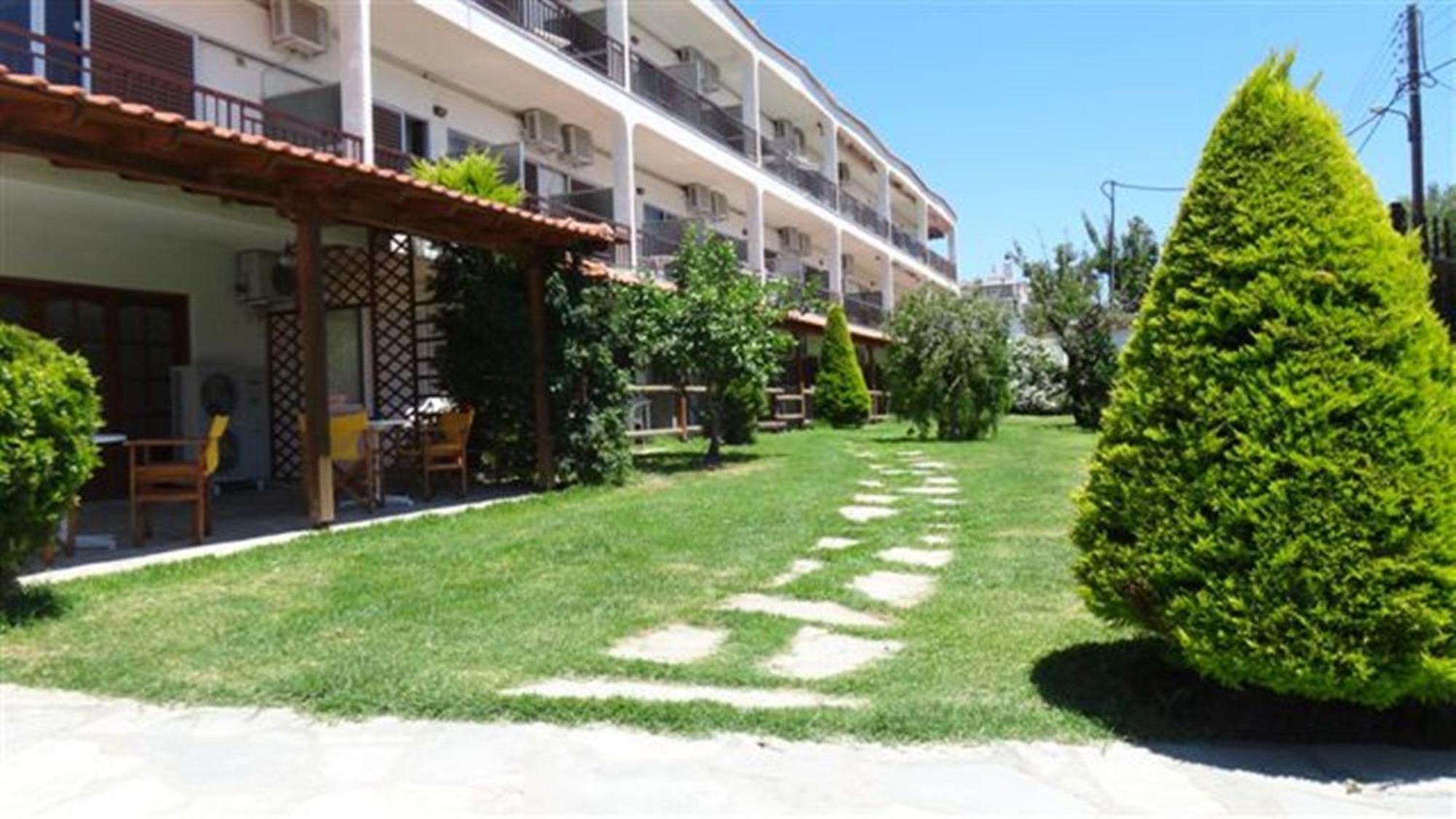Leonidas Apartments And Suites Mola Kalyva Dış mekan fotoğraf